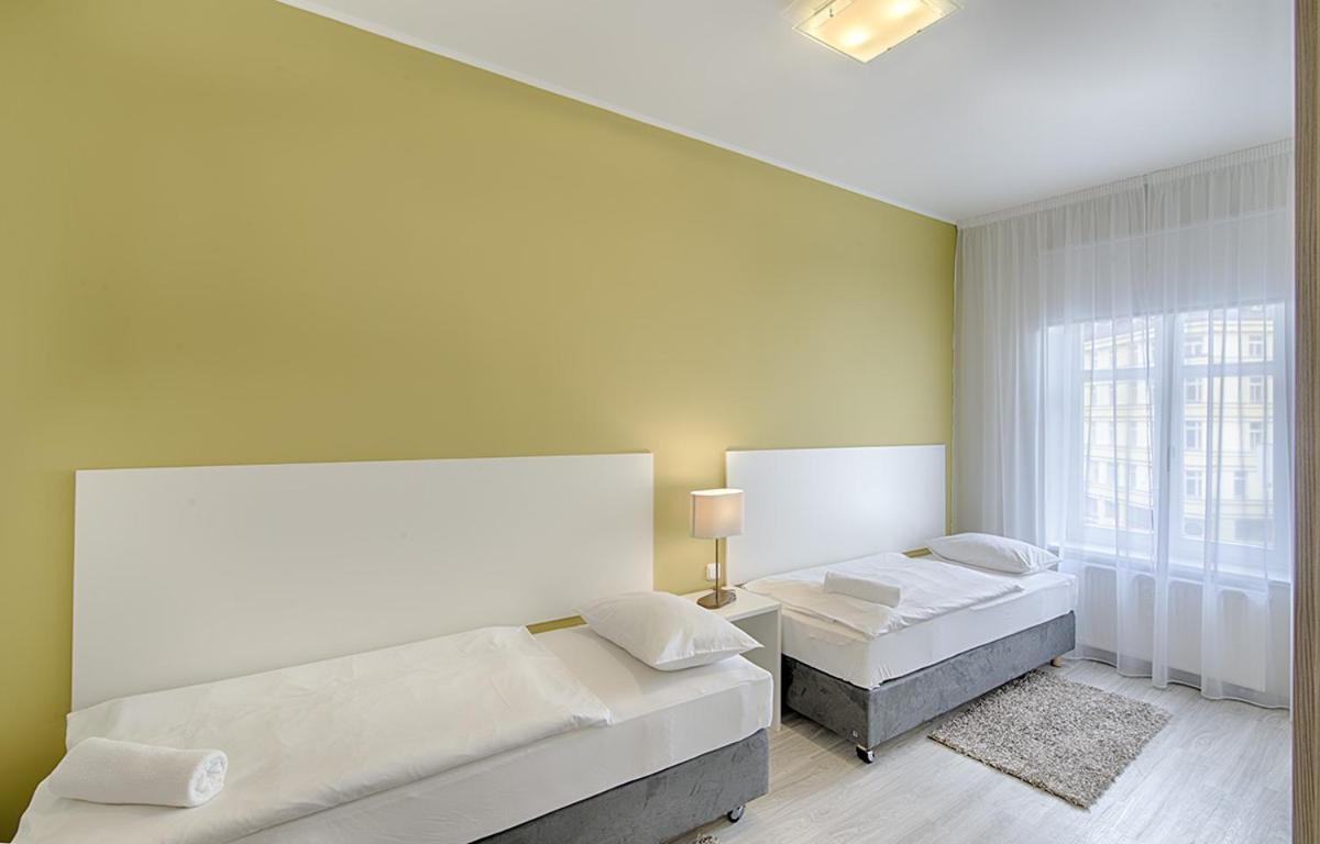 Apartment Promenada 35 Karlovy Vary Exterior foto